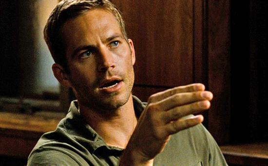 為了讓多姆重獲自由，布萊恩與FBI達(dá)成協(xié)議