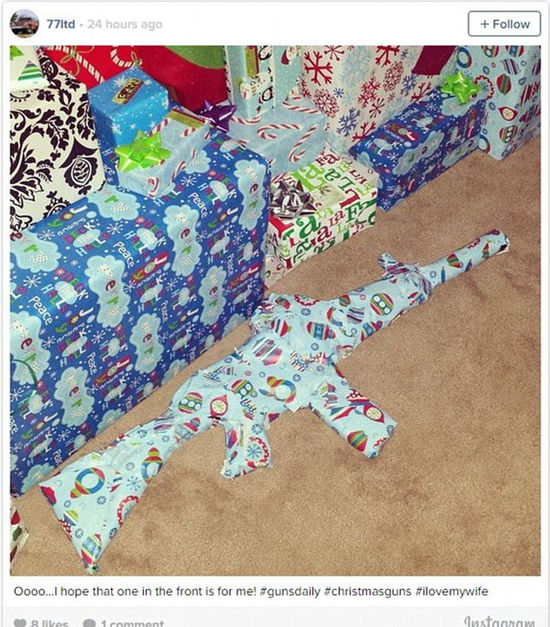 英媒盤(pán)點(diǎn)熱門(mén)圣誕禮物 送槍成新潮流(組圖)