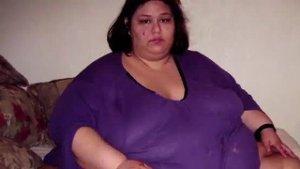 女子體重453公斤生無(wú)可戀 受刺激后減肥至90公斤