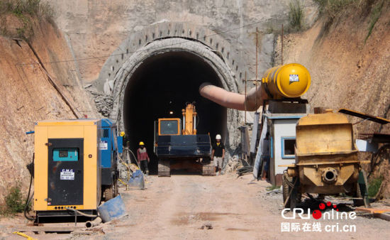 斯里蘭卡南部鐵路項目隧道施工現場。(攝影：孫洋)