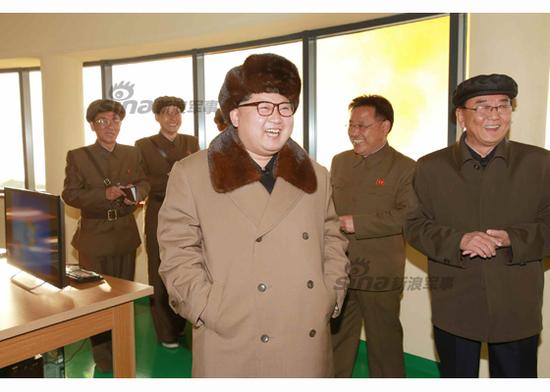 金正恩現場指導工作。