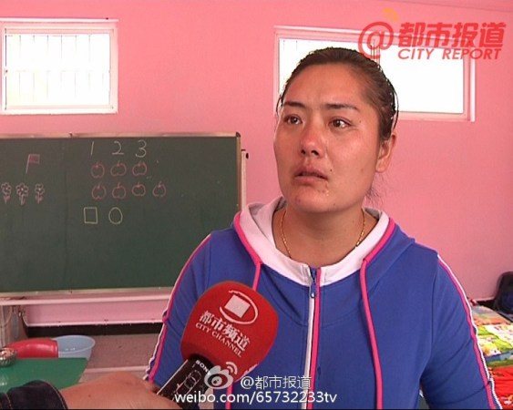 當(dāng)事老師接受采訪時(shí)表示很委屈。