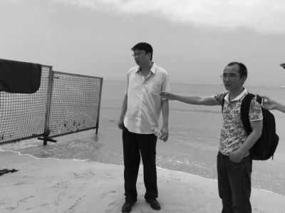 遇難者家屬稱，事發(fā)時(shí)并沒(méi)有這些鋼絲網(wǎng)，也沒(méi)看到警示標(biāo)志。