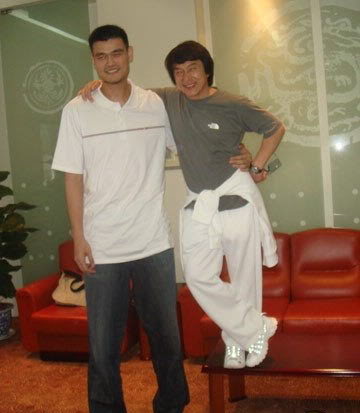 當(dāng)姚明夫婦遇見陸毅夫婦，一不小心，信號(hào)又滿格了~