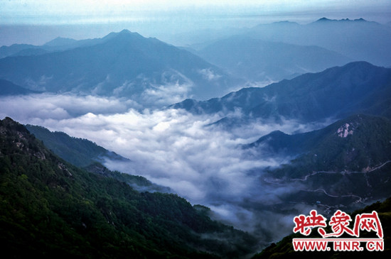 美不勝收 爬山、游園、賞奇觀（組圖）