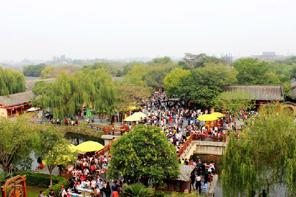 中國(開封)第32屆菊花文化節(jié)圓滿落下帷幕 中國(開封)第32屆菊花文化節(jié)圓滿落下帷幕