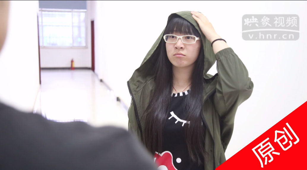 映象視頻原創(chuàng)短?。阂环昼娍炊?015高考入場新規(guī)