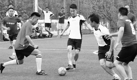 三場小組賽三戰(zhàn)全勝，我們只看到了開頭，沒猜中結(jié)尾