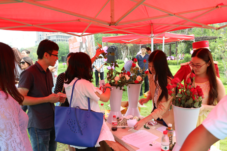 號牌、玫瑰一個不能少