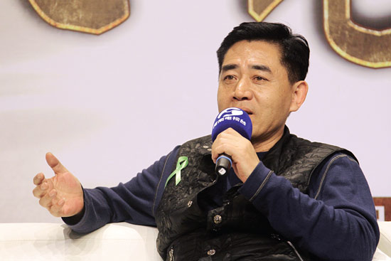 陳寶國(guó)：我感覺(jué)和河南很有緣分，和河南的觀眾也有親切感