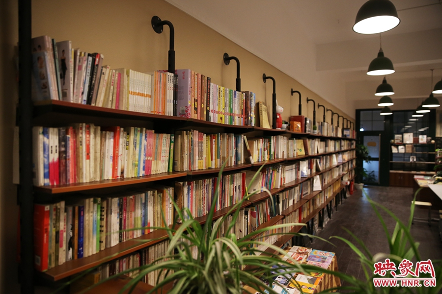 書店內(nèi)的裝飾。